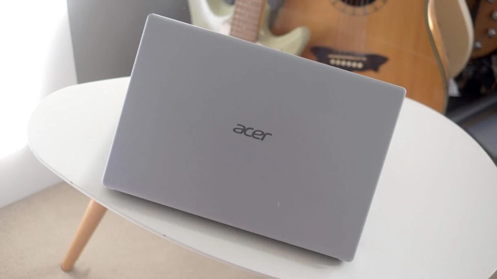 Acer Aspire 3 A315-59 Review lid