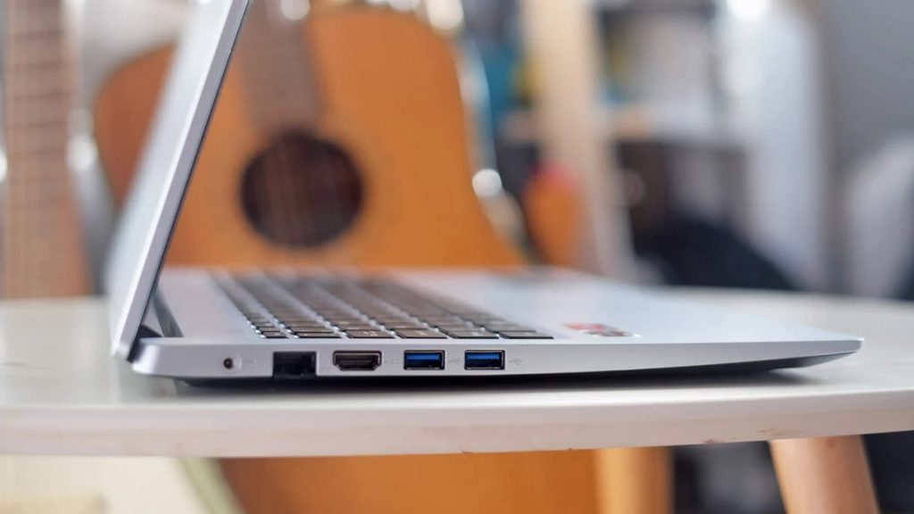 Acer Aspire 3 A315-59 Review ports