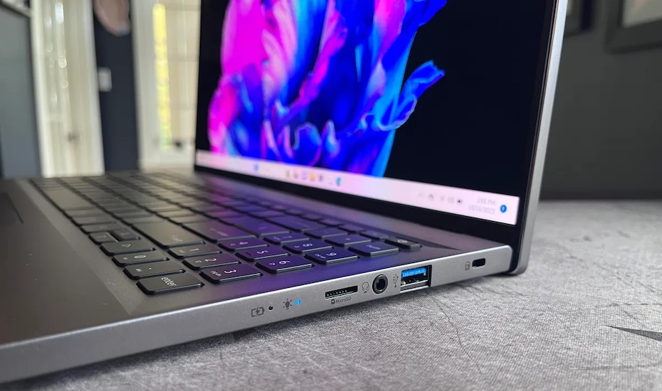 Acer Aspire Go 15 AG15-32P-39R2 Review side